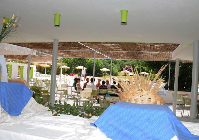 Imagen del bar/restaurante del Hotel Blue Lagoon Ocean. Foto 4