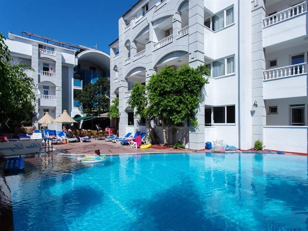 Imagen general del Hotel Blue Lagoon Otel. Foto 1