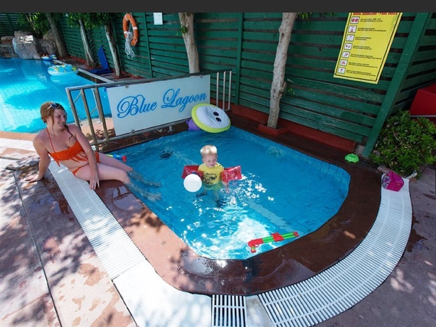Imagen general del Hotel Blue Lagoon Otel. Foto 5