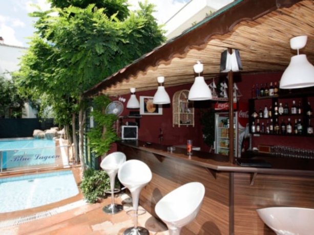 Imagen general del Hotel Blue Lagoon Otel. Foto 8