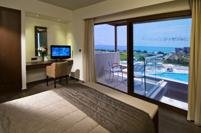 Imagen de la habitación del Hotel Blue Lagoon Village. Foto 2