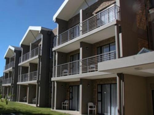Imagen general del Hotel Blue Lagoon and Conference Centre. Foto 3