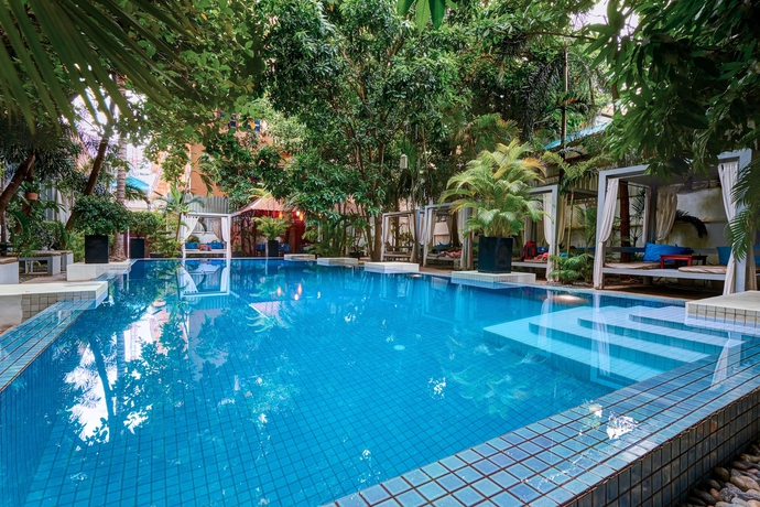 Imagen de la piscina del Hotel Blue Lime. Foto 16