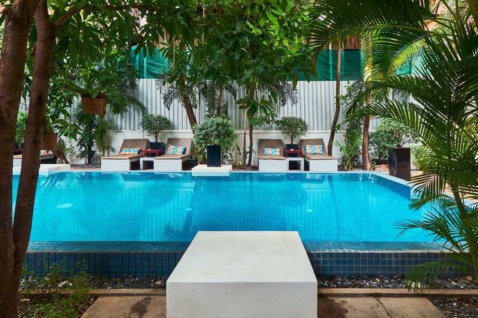 Imagen de la piscina del Hotel Blue Lime. Foto 17