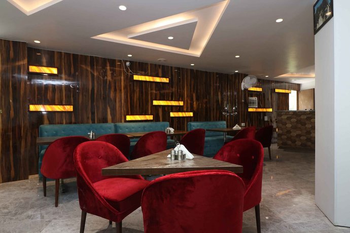 Imagen del bar/restaurante del Hotel Blue Magnets. Foto 6