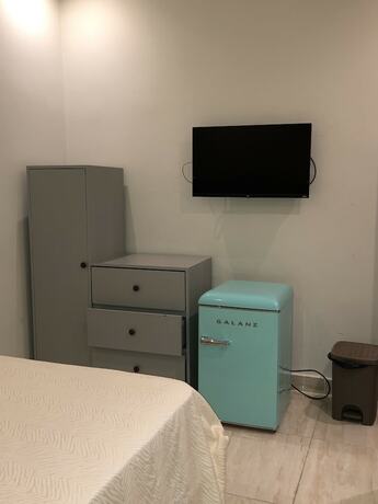 Imagen de la habitación del Hotel Blue Malec&oacute;n. Foto 17