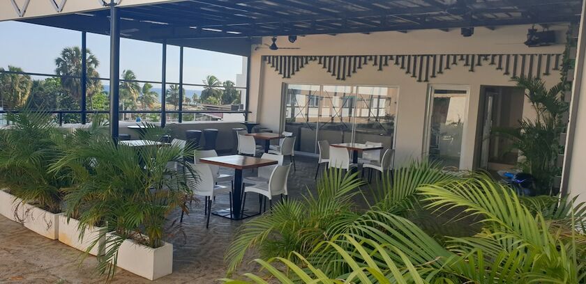 Imagen de la habitación del Hotel Blue Malec&oacute;n. Foto 19