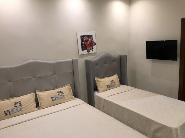 Imagen de la habitación del Hotel Blue Malec&oacute;n. Foto 20