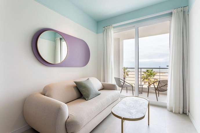 Imagen de la habitación del Hotel Blue Malva. Foto 2