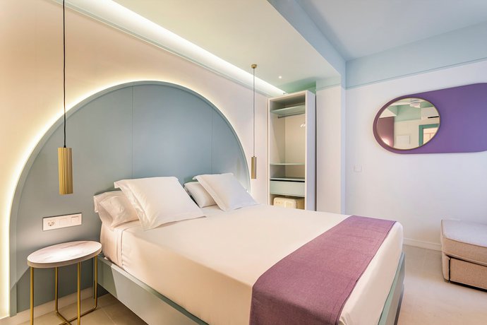 Imagen de la habitación del Hotel Blue Malva. Foto 12
