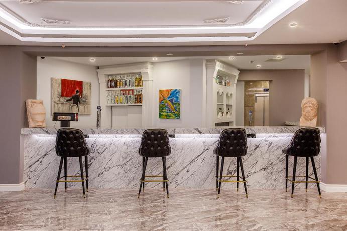 Imagen del bar/restaurante del Hotel Blue Marlin Deluxe Spa and Resort - All Inclusive. Foto 2