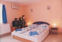 Imagen general del Hotel Blue Mediterran Apartment House. Foto 7