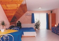 Imagen general del Hotel Blue Mediterran Apartment House. Foto 8