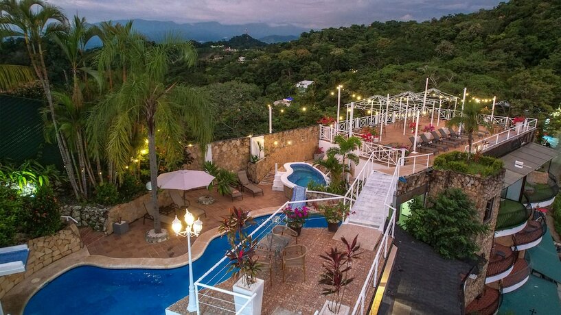 Imagen general del Hotel Blue Mirador Manuel Antonio. Foto 5
