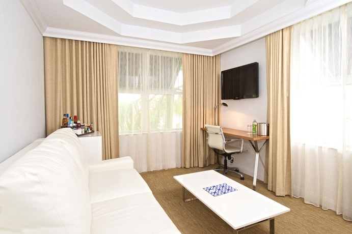 Imagen de los interiores del Hotel Blue Moon. Foto 8