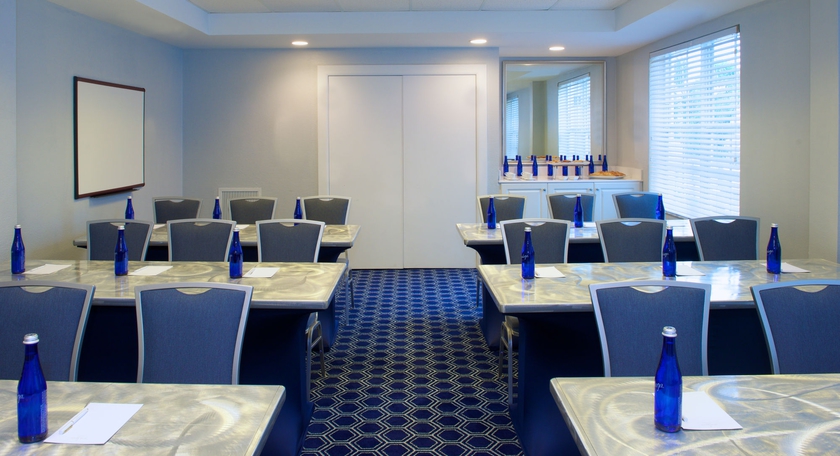 Imagen de los interiores del Hotel Blue Moon. Foto 10