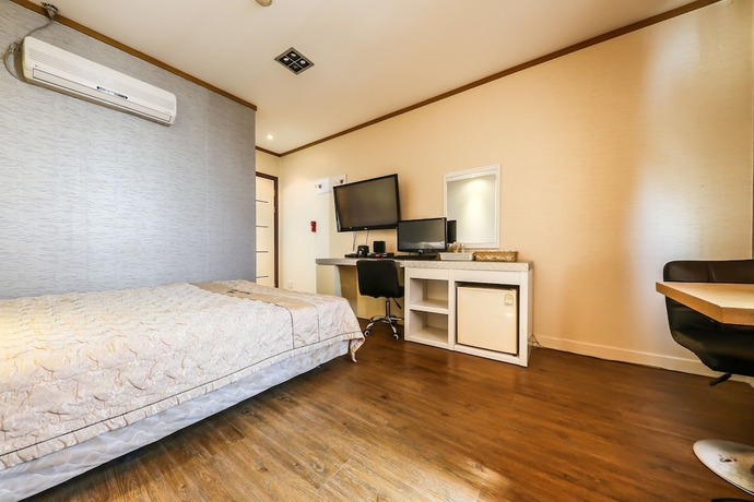 Imagen de la habitación del Hotel Blue Motel. Foto 15