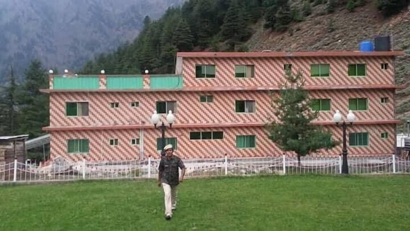 Imagen general del Hotel Blue Mountain, Nārān. Foto 1