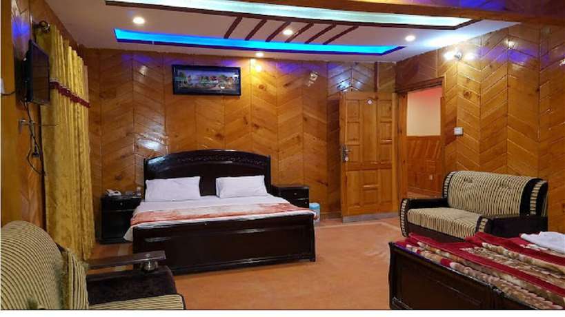 Imagen de la habitación del Hotel Blue Mountain, Nārān. Foto 6