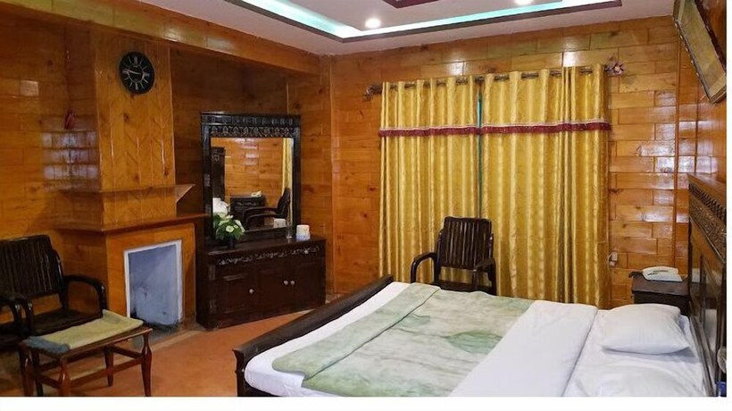 Imagen de la habitación del Hotel Blue Mountain, Nārān. Foto 9