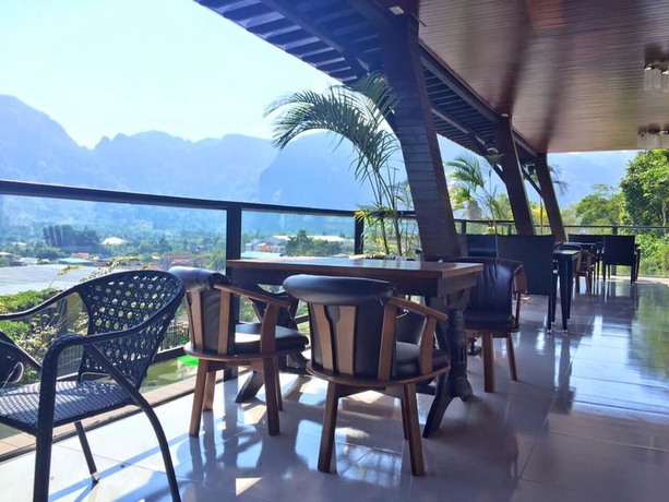 Imagen del bar/restaurante del Hotel Blue Mountain Phangnga Resort. Foto 5