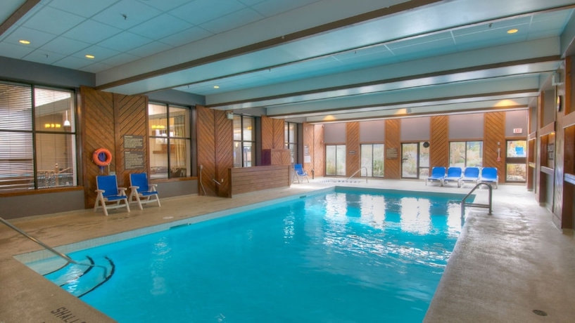 Imagen de la piscina del Hotel Blue Mountain Resort Inn. Foto 19