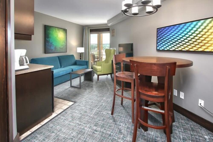Imagen de la habitación del Hotel Blue Mountain Resort Mosaic Suites. Foto 8