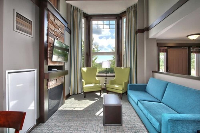 Imagen de la habitación del Hotel Blue Mountain Resort Mosaic Suites. Foto 17
