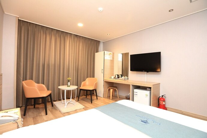 Imagen de la habitación del Hotel Blue Mountain, Seongsan-eup. Foto 21