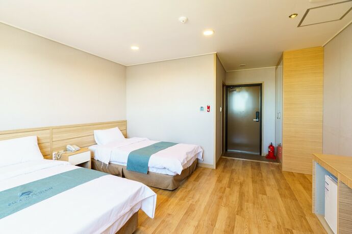 Imagen de la habitación del Hotel Blue Mountain, Seongsan-eup. Foto 26