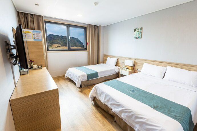 Imagen de la habitación del Hotel Blue Mountain, Seongsan-eup. Foto 27
