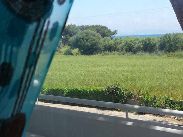 Imagen de los exteriores del Hotel Blue Nest. Foto 10