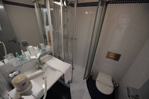 Imagen de la habitación del Hotel Blue Orange Business Resort Prague. Foto 6