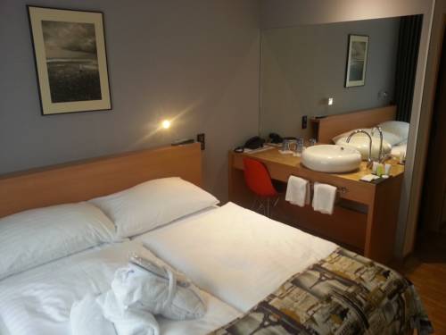 Imagen de la habitación del Hotel Blue Orange Business Resort Prague. Foto 10