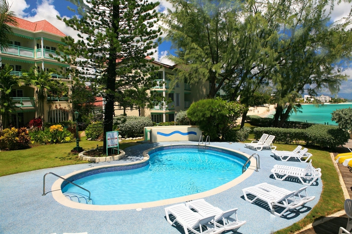 Imagen de los exteriores del Hotel Blue Orchids Beach. Foto 10