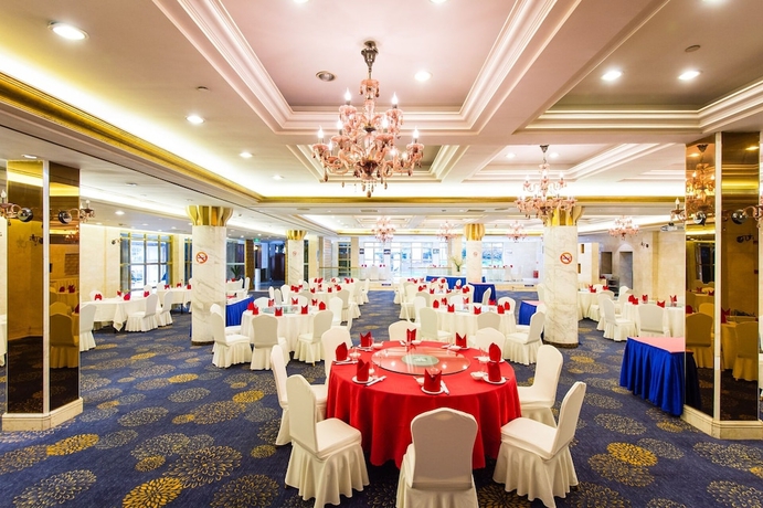 Imagen de los interiores del Hotel Blue Palace. Foto 10