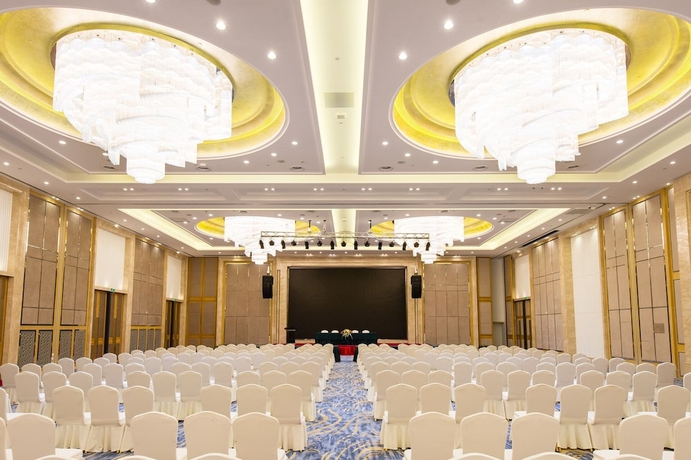 Imagen de los interiores del Hotel Blue Palace. Foto 12