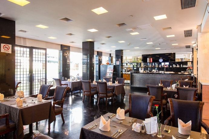 Imagen del bar/restaurante del Hotel Blue Palace, Jiading. Foto 2