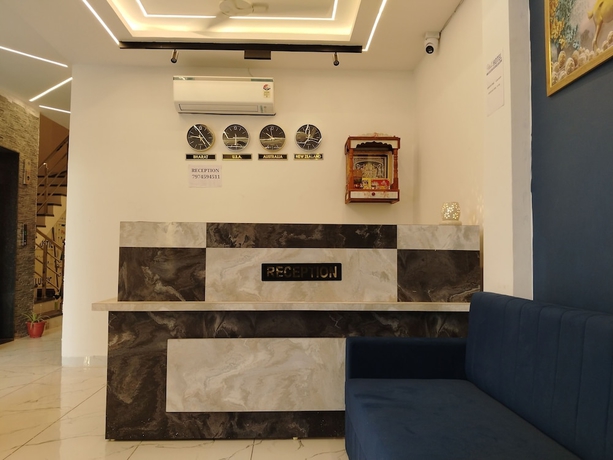 Imagen de los interiores del Hotel Blue Paradise. Foto 16