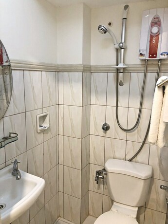 Imagen de la habitación del Hotel Blue Paseo Grande Inn. Foto 27