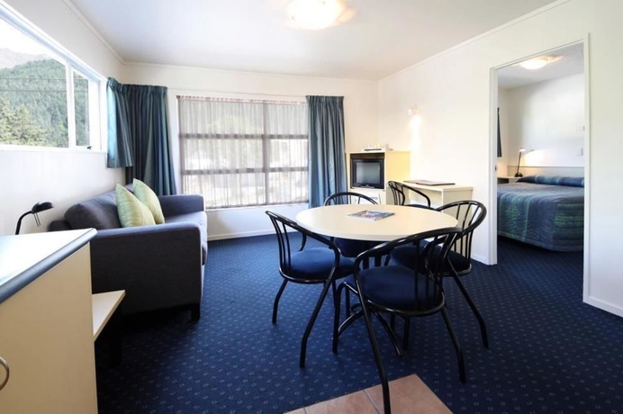 Imagen de los interiores del Hotel Blue Peaks Lodge. Foto 14