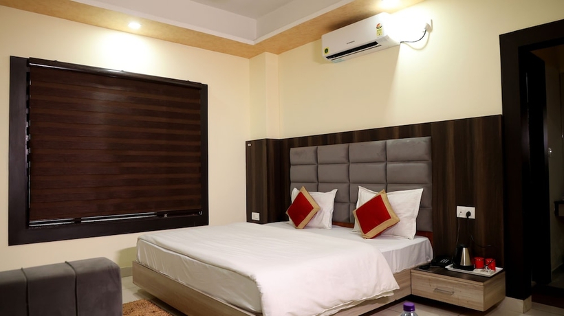 Imagen de la habitación del Hotel Blue Pine, Haridwar. Foto 1