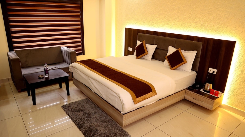 Imagen de la habitación del Hotel Blue Pine, Haridwar. Foto 4