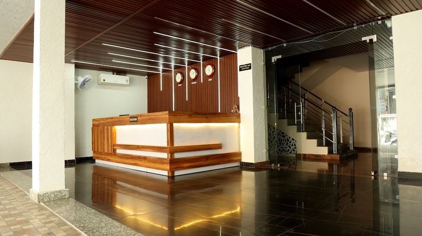 Imagen de los interiores del Hotel Blue Pine, Haridwar. Foto 13