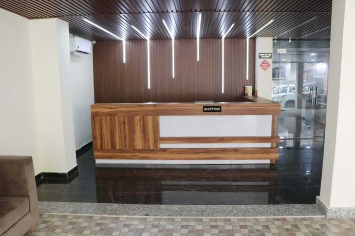 Imagen de los interiores del Hotel Blue Pine, Haridwar. Foto 17