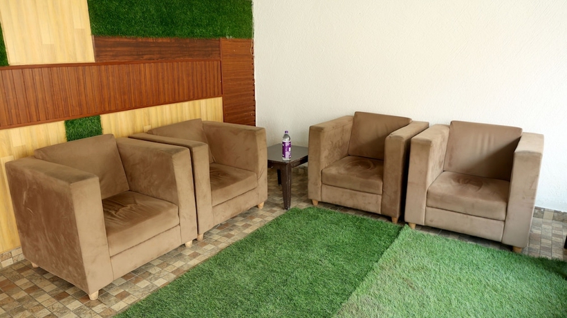 Imagen de los interiores del Hotel Blue Pine, Haridwar. Foto 19