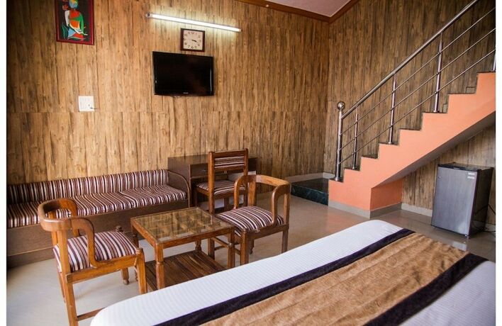 Imagen de la habitación del Hotel Blue Pine Resort. Foto 16