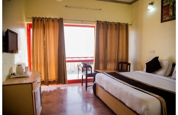 Imagen de la habitación del Hotel Blue Pine Resort. Foto 19