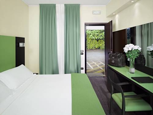 Imagen de la habitación del Hotel Blue Relais Malpensa Lago Maggiore. Foto 9