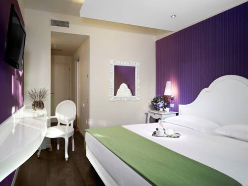 Imagen de la habitación del Hotel Blue Relais Malpensa Lago Maggiore. Foto 11